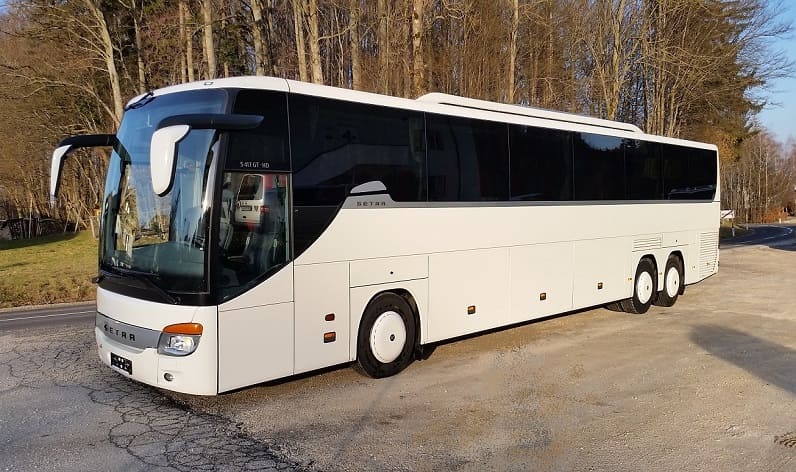 Buses hire in Chrzanów